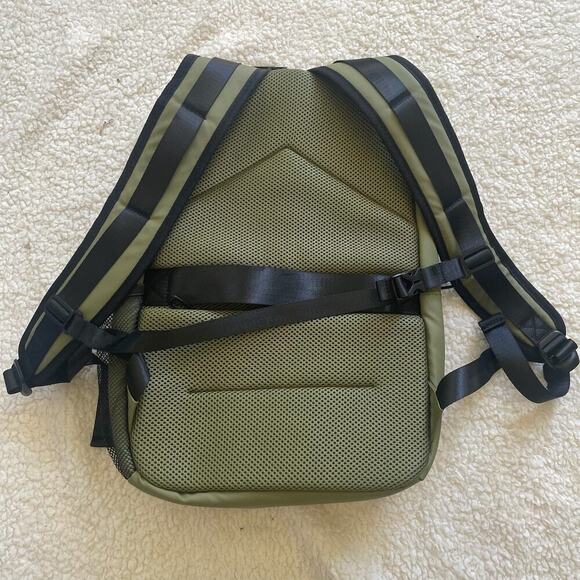 Green Backpack Set - Picture 5 of 16